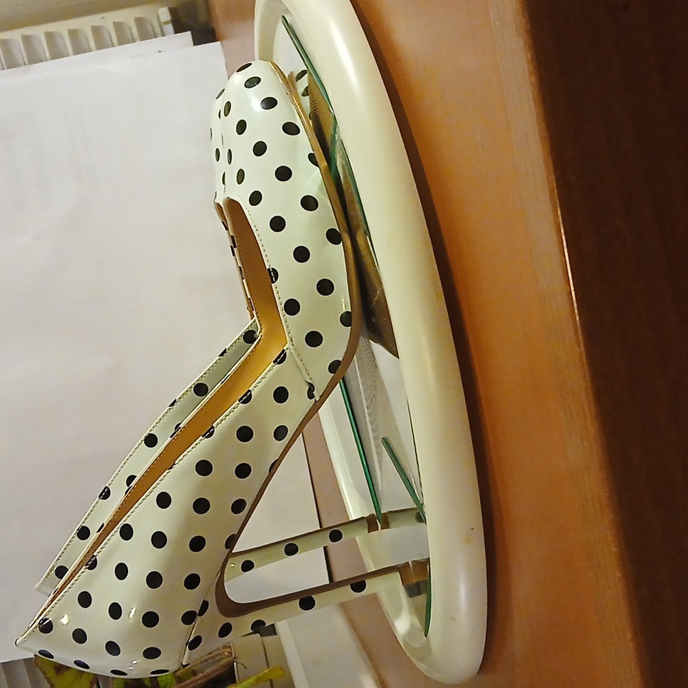 Unisex Shoe NWT, 12.5US/44EU Black Polka Dot round toe pump, D'Orsay, 4" heel - Picture 5 of 10
